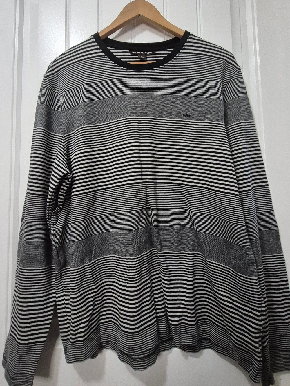 Mens Michael Kors Long Sleeved Knit Shirt Size XL